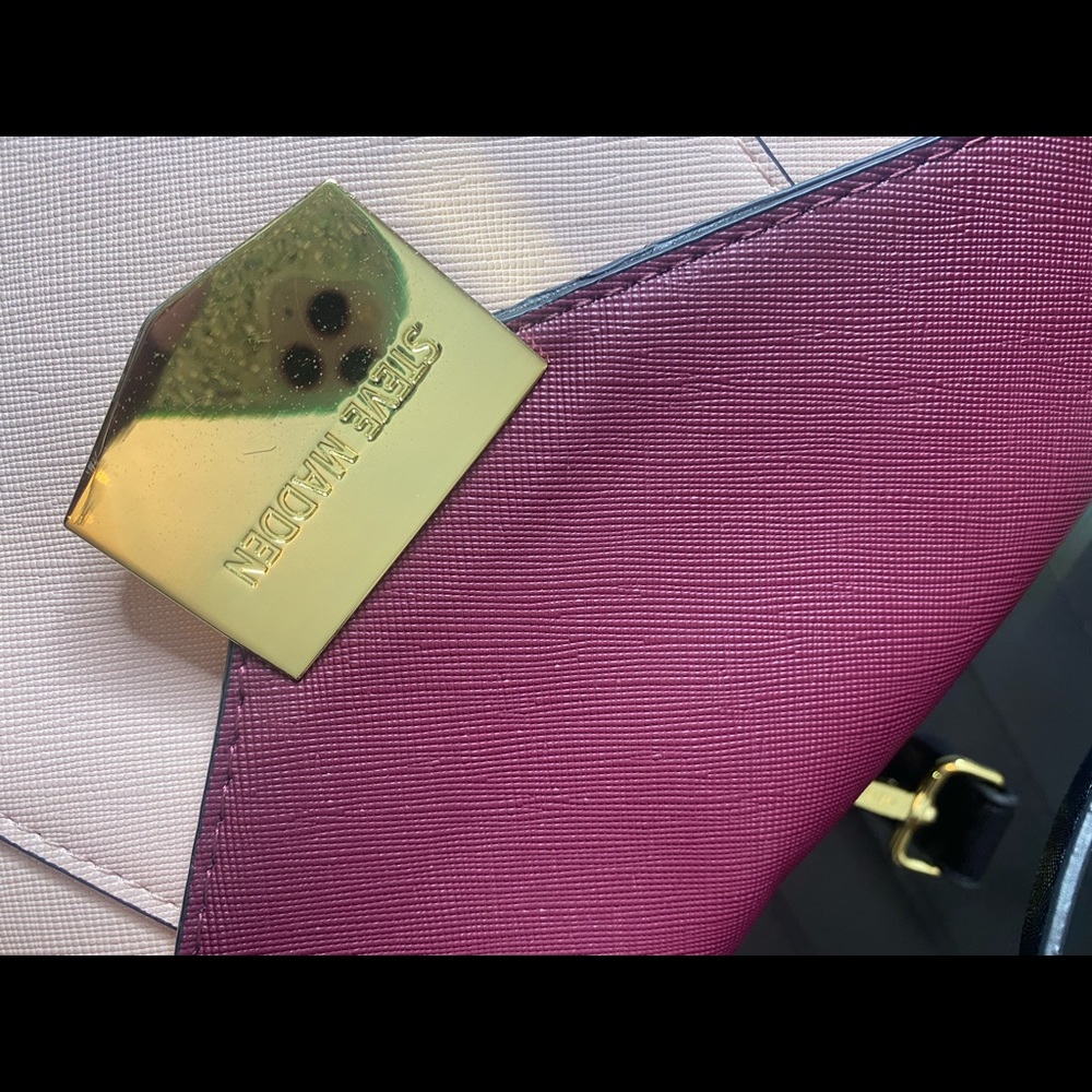 Colorblock Steve Madden Backpack. - Picture 4 of 4